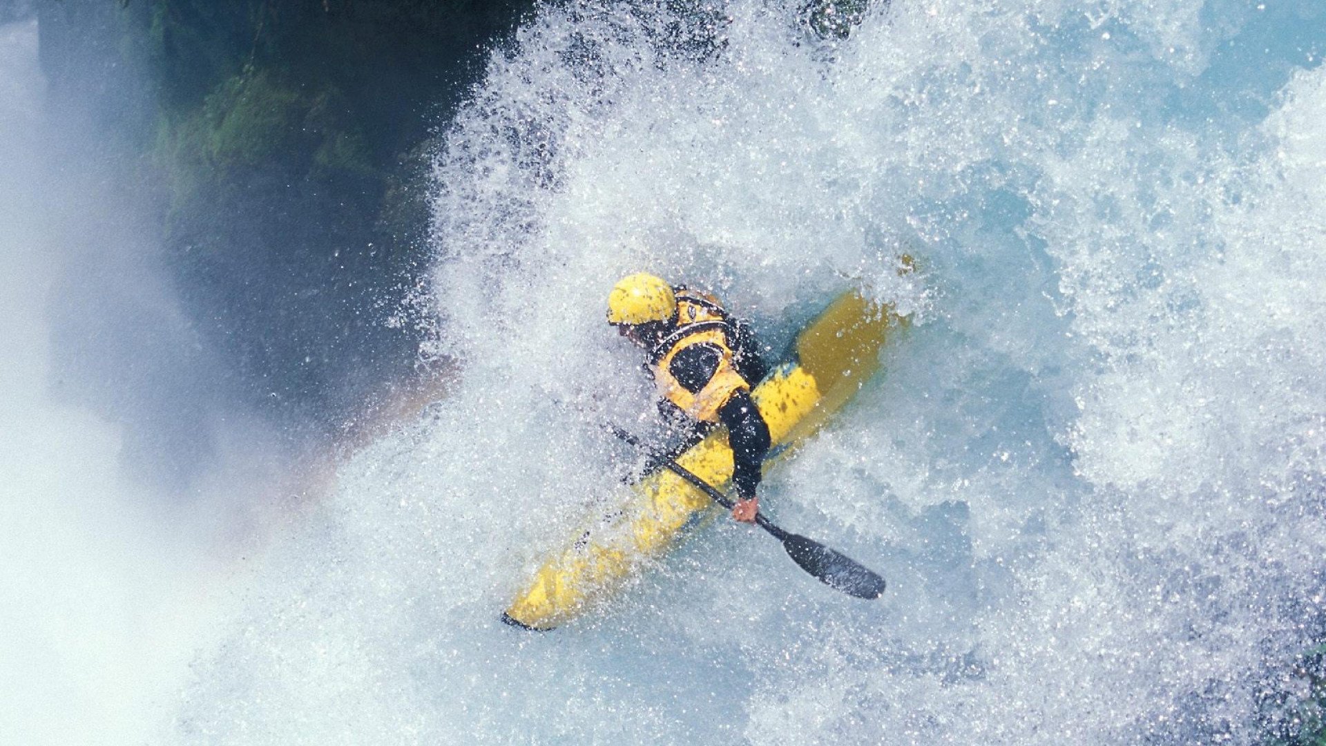 九游下载官网-_夏季水上漂流节：清凉一夏的极限挑战_，水上漂流运动满足的条件